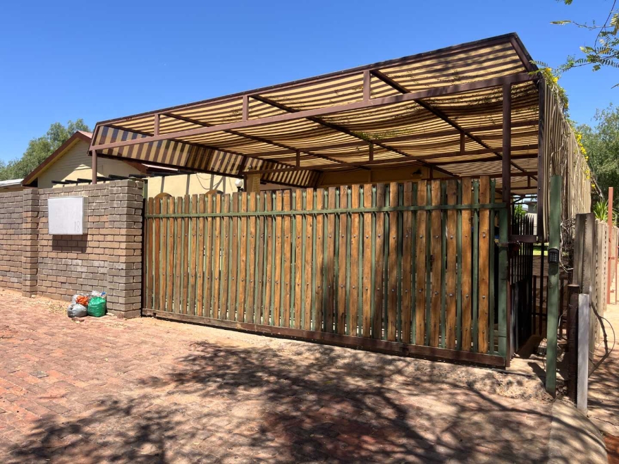 3 Bedroom Property for Sale in Keidebees Northern Cape